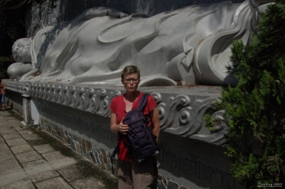 pagoda Long Son - lec Budha
